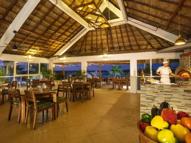 Krystal Cancun photo 3