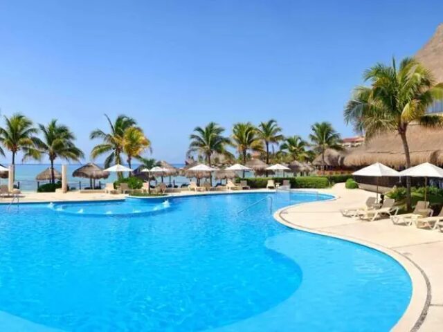 Catalonia Yucatan Beach photo 2