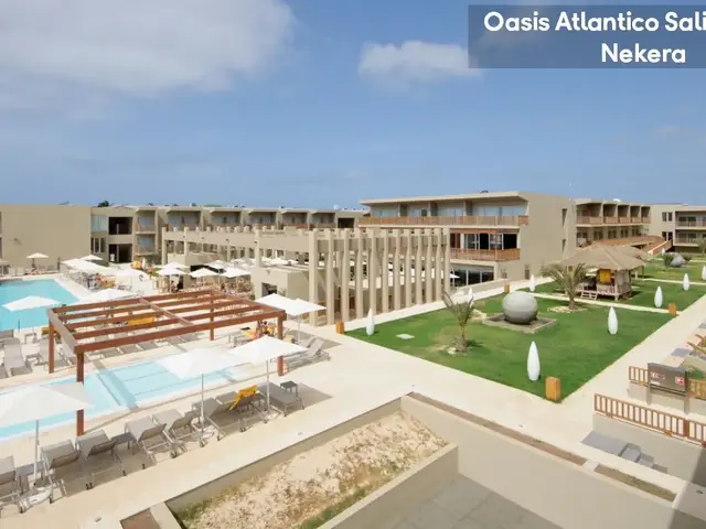 Oasis Atlantico Salinas Sea photo 3