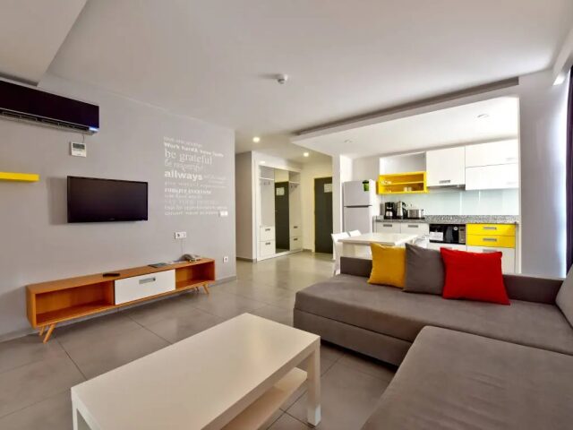 Green Garden Suite photo 2