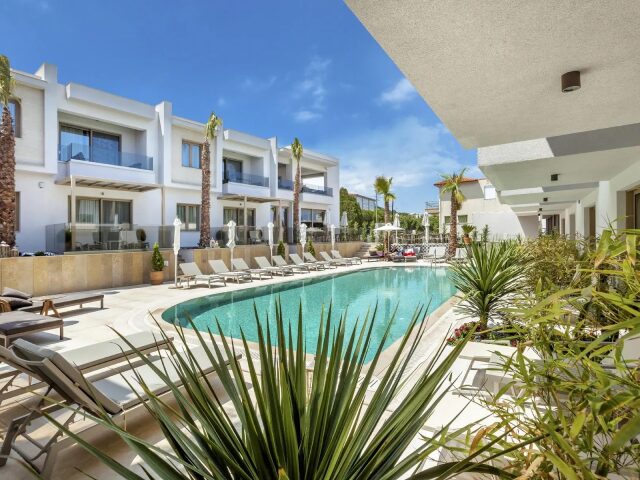 Pefki Deluxe Residences photo 3
