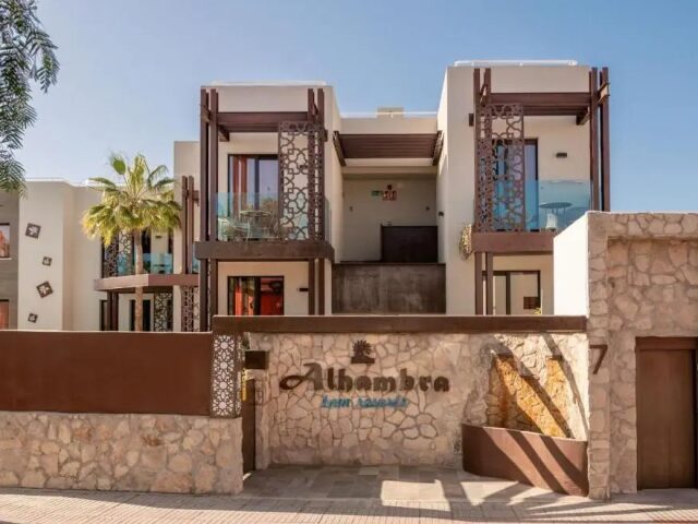 Alhambra Boutique Apartments photo 2