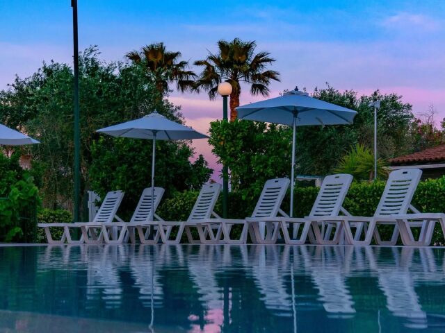 Yianetta Hotel & Suites photo 3