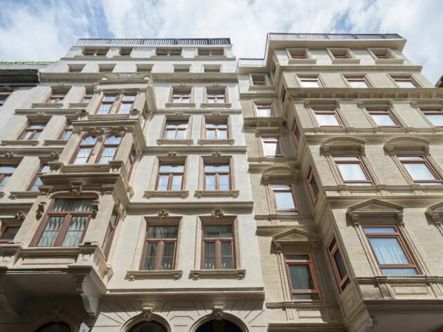 Akka Suites