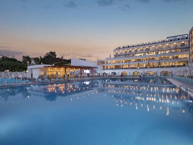 Arcanus Trendline Resort