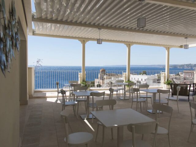 Est Hotel photo 1