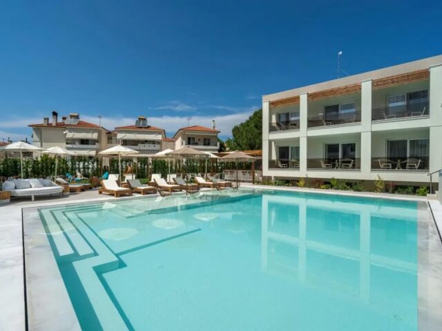 Mirablue Deluxe Residences photo 3