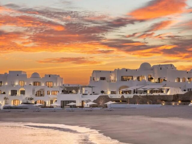 Anantara Santorini Abu Dhabi Retreat photo 1