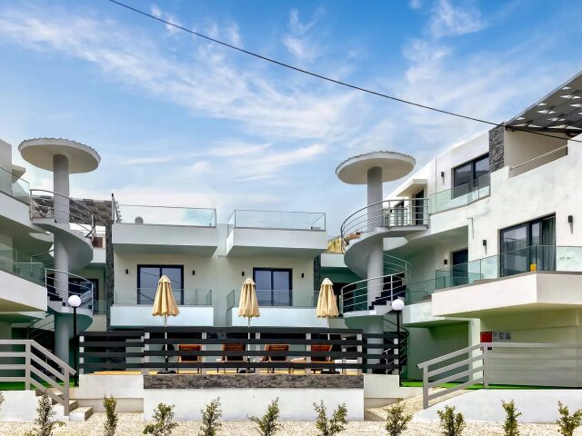 Romanias Apartments photo 2