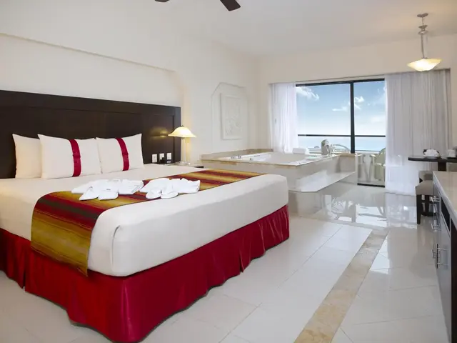 Crown Paradise Club Cancun photo 2