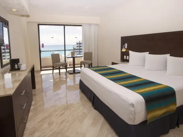 Crown Paradise Club Cancun photo 3