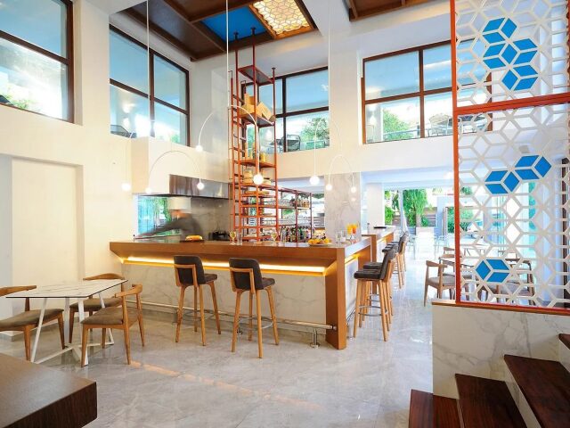 Atrium Ambiance photo 2