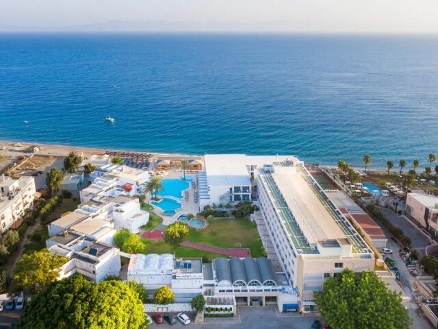 Avra Beach photo 2