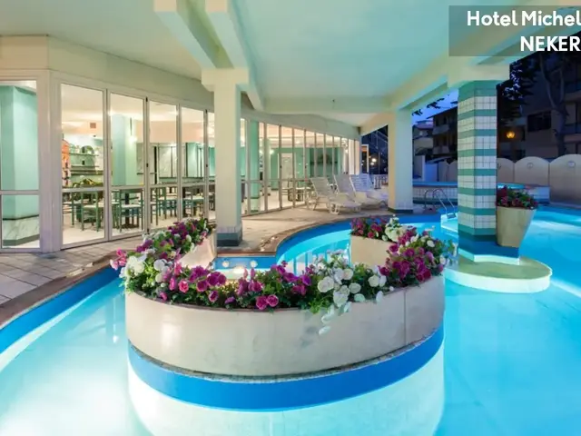 Hotel Michelangelo photo 2