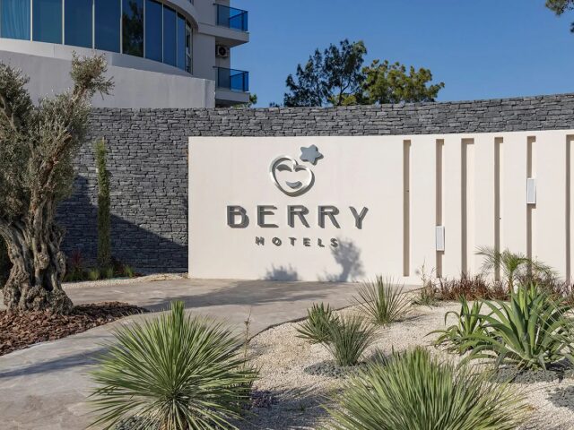 Berry Blue photo 2