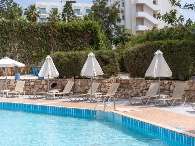 Flora Hotel Apartments