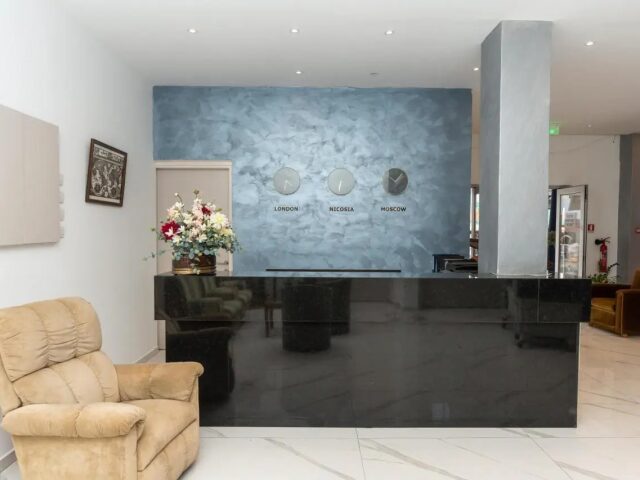 Flora Hotel Apartments photo 2
