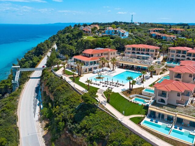Cora Hotel & Spa Resort