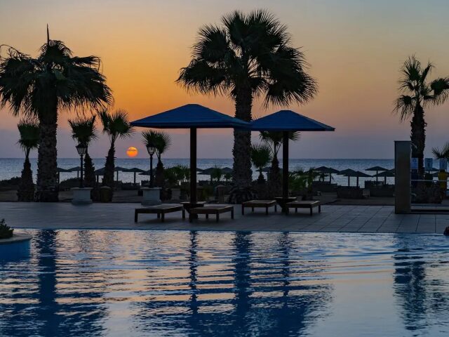 Lahami Bay Beach Resort & Gardens