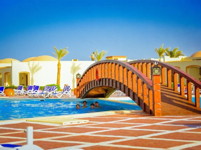 Amarina Queen Resort photo 0