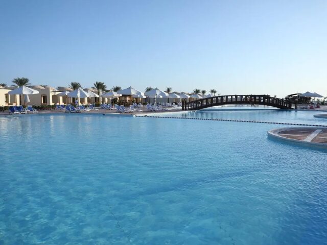 Amarina Queen Resort photo 2