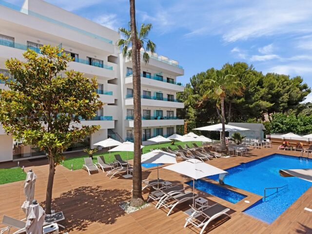 Metropolitan Playa photo 2