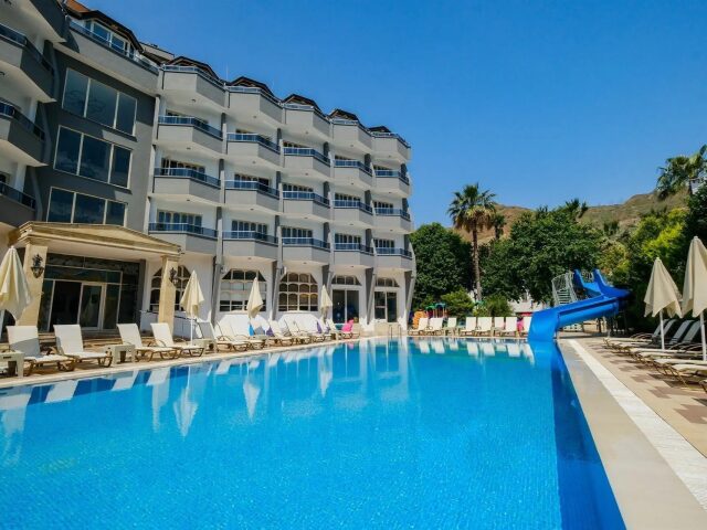 Club Selen photo 1