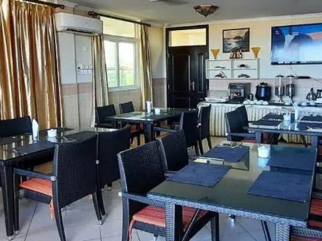 Island Paradise Inn photo 2
