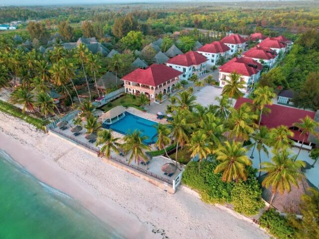 Sunny Palms Beach Bungalows