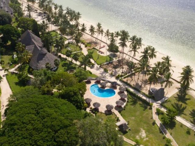 Antonio Beach Tree House Hotel & Spa