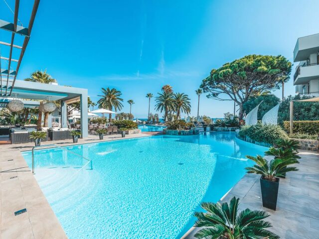 Marins Suites photo 1