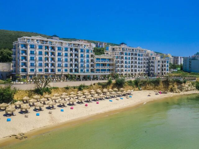 Onyx Beach Residence photo 1