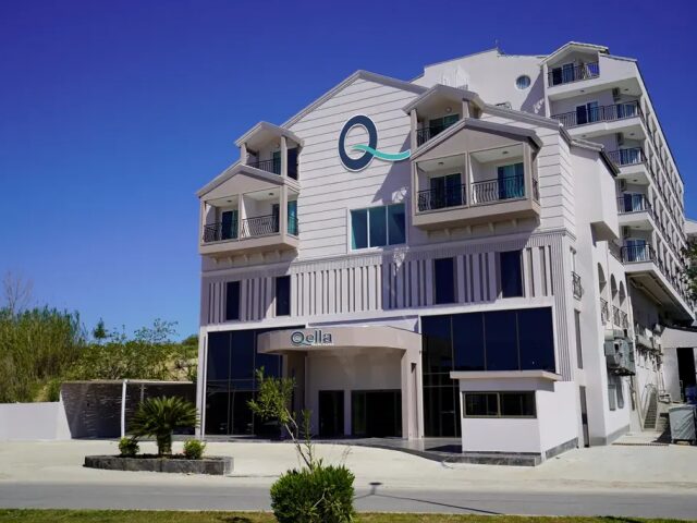 Q Ella Beach Side photo 0
