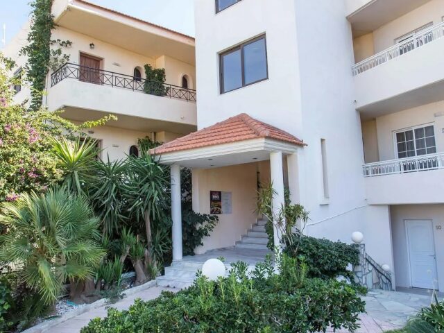 Casa Lyristis