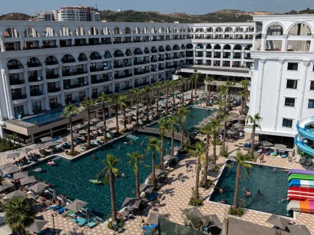 Fafa Aqua Palace