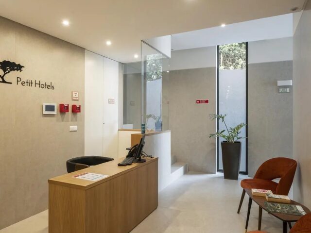 Monumental Plaza by Petit Hotels photo 0