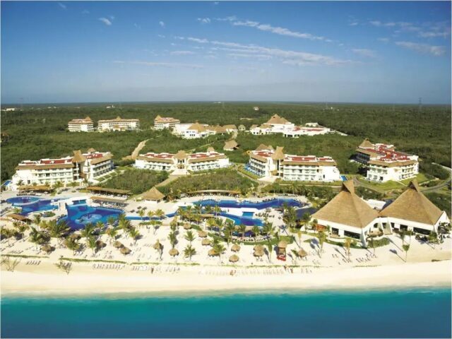 BlueBay Grand Esmeralda photo 0