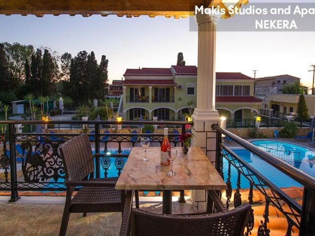 Makis Studios and Apartments photo 3