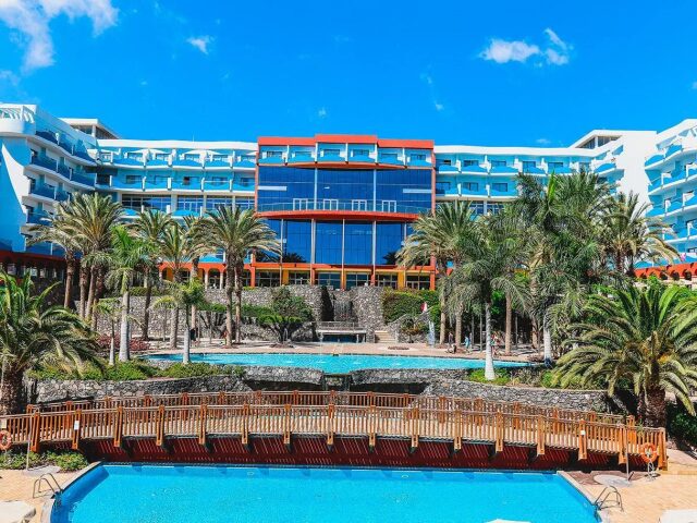 R2 Pajara Beach