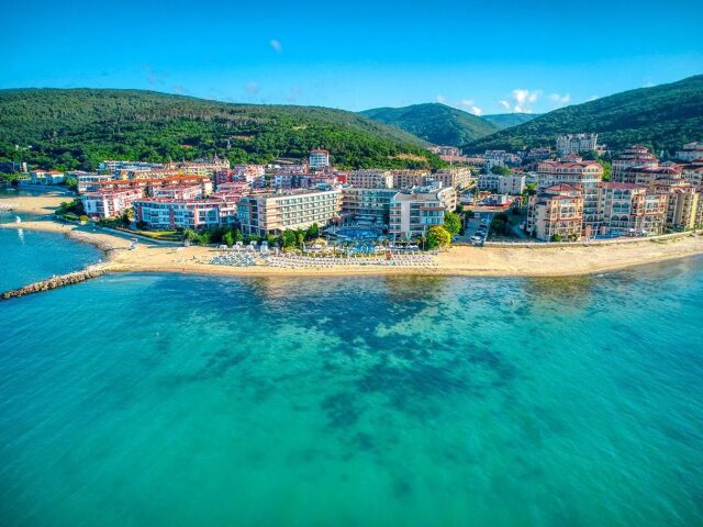 Sandy Bay photo 2