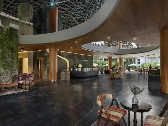 Wyndham Grand Nai Harn Beach Phuket photo 3