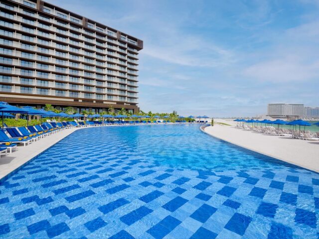 Movenpick Resort Al Marjan Island photo 2