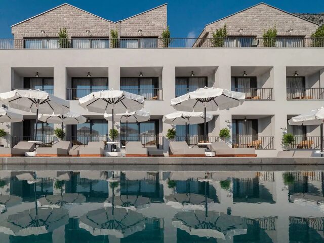Vivid Blue Serenity Resort photo 3