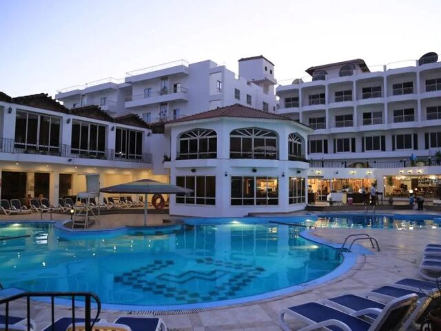 Minamark Beach Resort photo 0