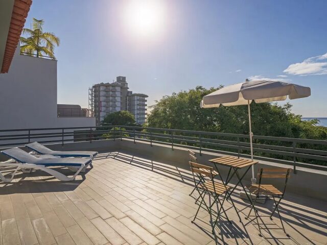 Vitoria Apartamentos by Petit Hotels