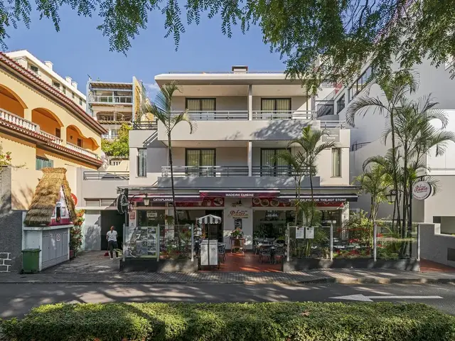 Vitoria Apartamentos by Petit Hotels photo 2