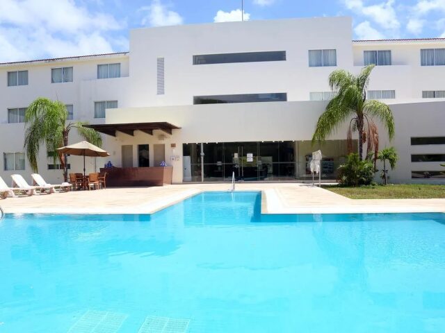 Wyndham Garden Playa del Carmen photo 1