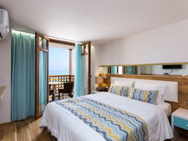 Ammos Suites photo 0