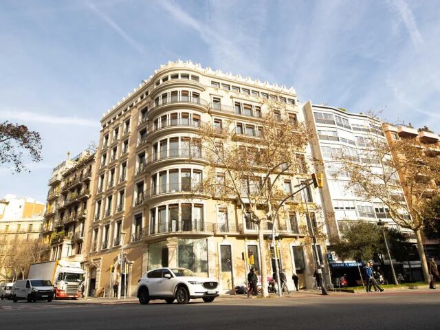 Occidental Diagonal 414 photo 2