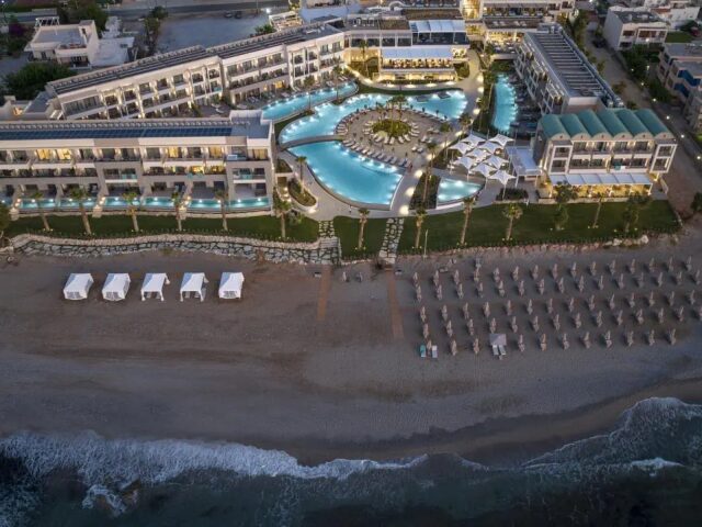Amira Luxury Resort photo 0